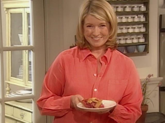 Stacking Skillets; Raspberry Rhubarb Pie; Poppy Seed Cookies