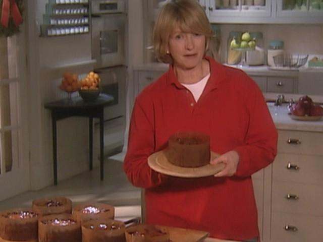Mrs. Maus's Fruitcake; Packaging Fruitcake; How to Tie Bows