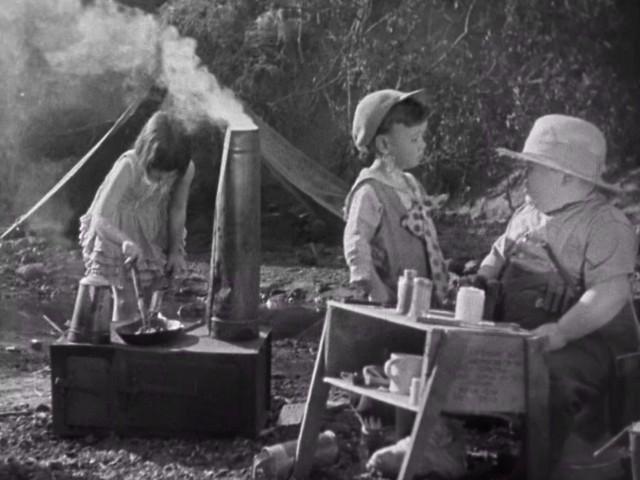 Los Cazadores de Osos (1930’s 'Bear Shooters’) performed in Spanish
