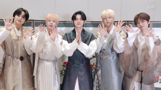 Happy New Year! - TXT (투모로우바이투게더)