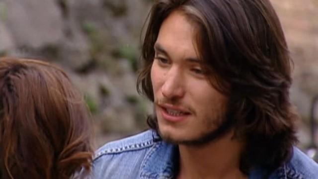 Manuel le dice a Silvia todo lo que siente por ella
