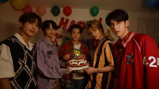 TXT (투모로우바이투게더) '2023 DECO KIT SPOT'