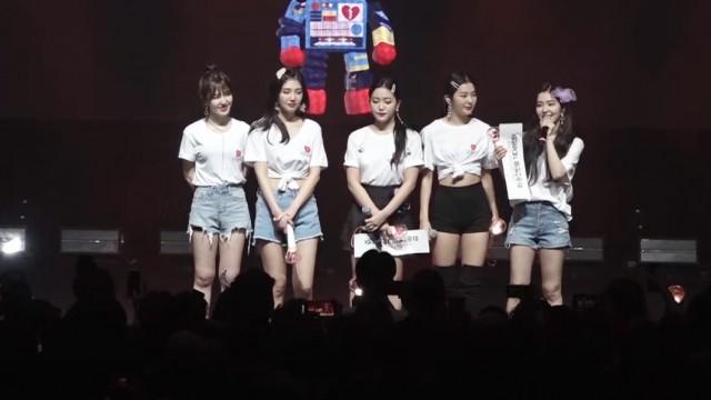 Comeback Warm-up| Red Velvet North American Tour | Red Velvet Eye Contact Cam Season 