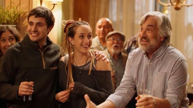 Todos celebran en casa de Baltazar