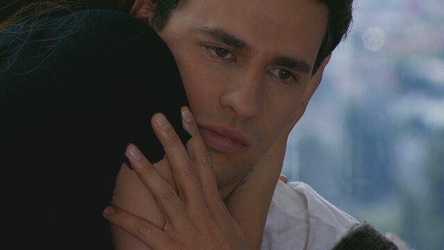 Alejandro regresa