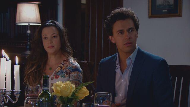 Alejandro quiere enfrentar a su familia