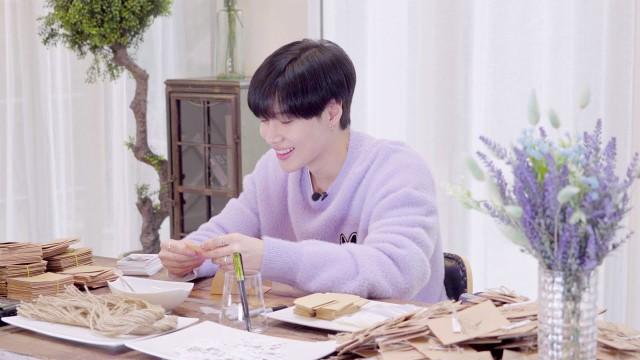 Hello My Friends (Dear My Friends) l TAEMIN