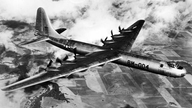 L’avion qui a largué par erreur une bombe atomique aux États-Unis (1957)