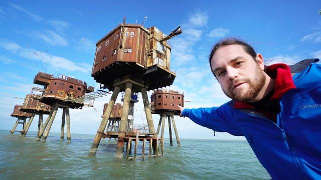 Des forts de guerre abandonnés en pleine mer