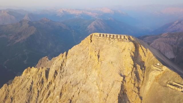 Un fort de guerre abandonné à 3130m d'altitude