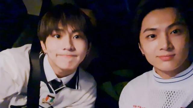 Happy Live [wink emoji]