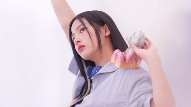 OIOI 23SS Photoshoot Behind