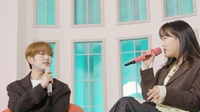 'Sunshine' Live Clip | ONEW 온유 (with AKMU 수현) @진기장판