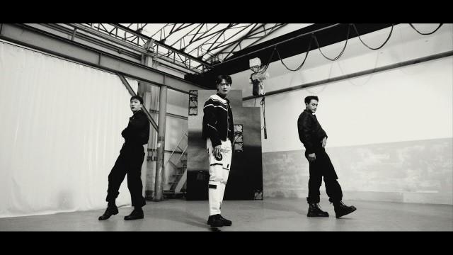 MINHO 민호 '놓아줘 (Chase)' Performance Video