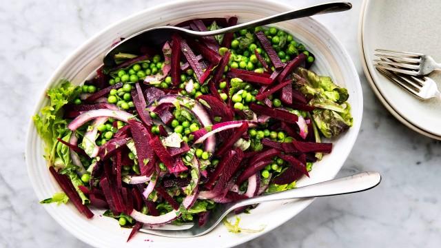 Salade de petits pois et de betteraves / Granité cosmopolitain