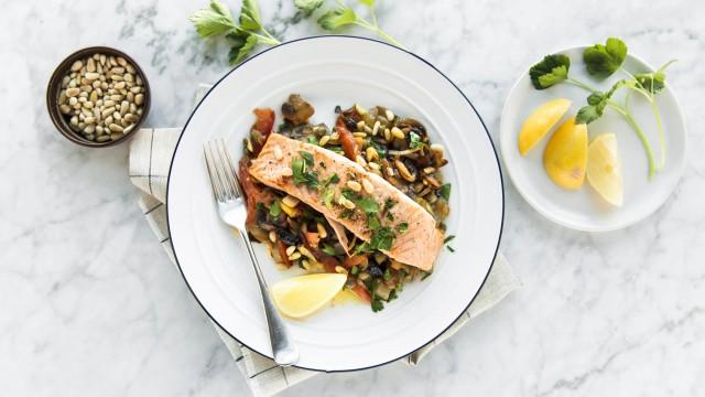 Côtelettes de porc à l’érable / Saumon grillé à la méditerranéenne
