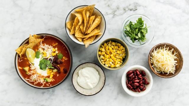 Soupes-repas, mexicaine et thaïlandaise aux crevettes et riz lait de coco