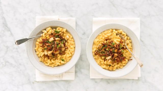 Macaroni au fromage et crumble au bacon / Whisky-citron à l'érable