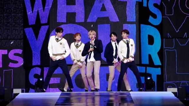 'Sriracha' stage @ MOA X TOGETHER - TXT (투모로우바이투게더)