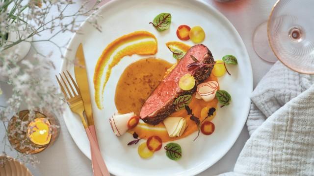 Magret de canard / Purée de carottes / Sauce à la pomme