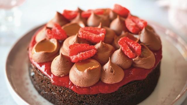 Gâteau de la Saint-Valentin au chocolat et aux framboises