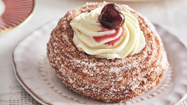 Beignes à la crème de ricotta (zeppole di San Giuseppe)