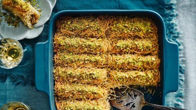 Kataifi aux noix / Biscuits torsadés grecs (koulourakia)