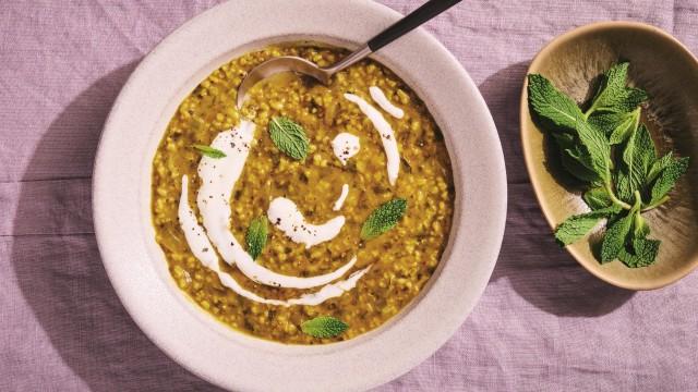 Soupe aux fines herbes et à l'avoine