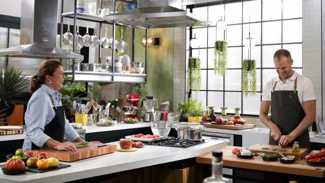 Salade de tomates et mousse de fromage de chèvre