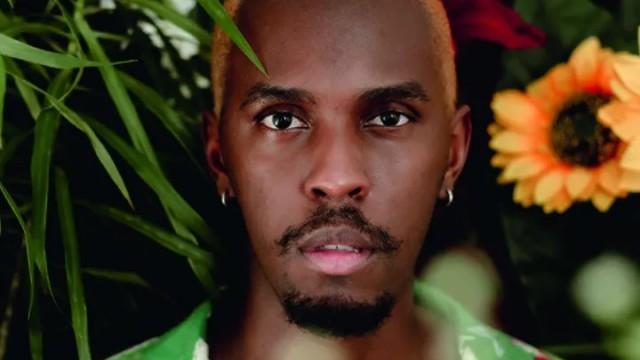 CB #32 -  Calvo pelado com unhas de acrigel com Volp