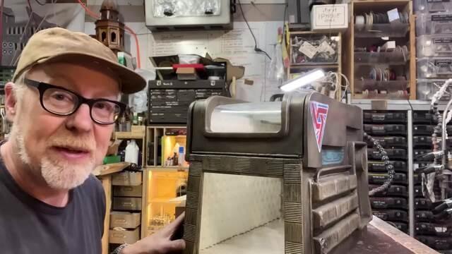  'Alien' Cat Carrier Replica!