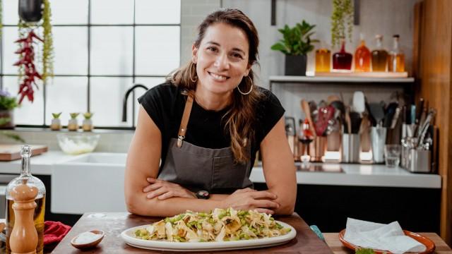 Panisse à l'ail et au romarin / Salade d'artichauts au fenouil et au citron