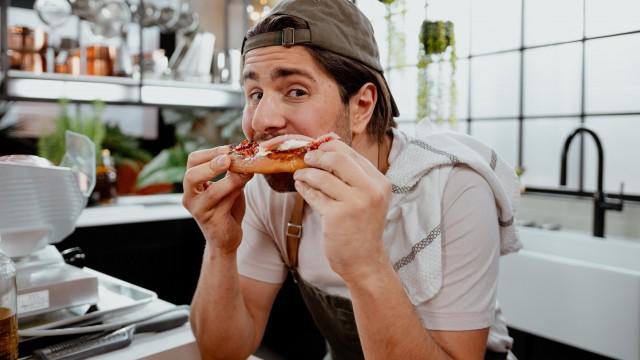 Pâte à pizza / Pizza à la sauce tomate / Mozzarella et mortadelle