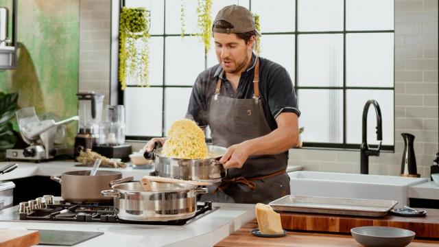 Arancinis au jambon, petits pois et mozzarella