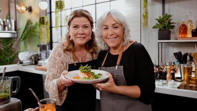 Poulet rôti et sauce au poivron rouge / Purée de brocoli
