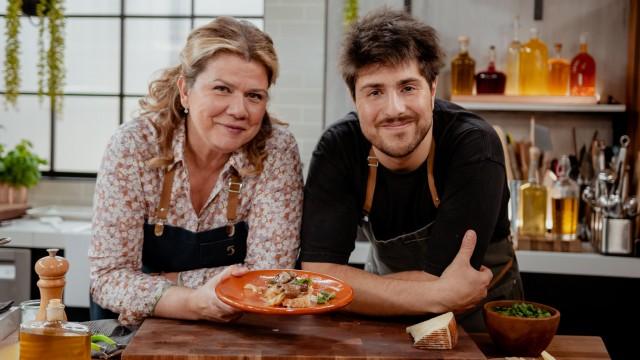 Crostini de foies de volaille aux oignons caramélisés / Trempette d’aubergines rôties