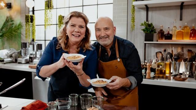 Truite rôtie salsa crevettes nordiques / Pouding butterscotch