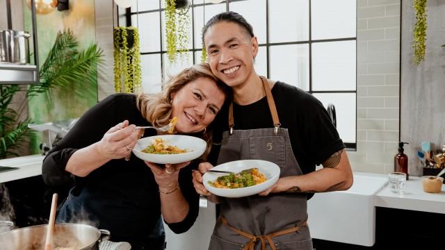 Gâteaux de riz avec porc haché / Ragoût coréen au porc et au kimchi