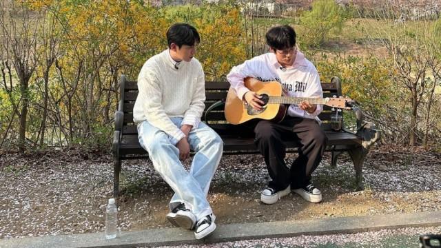 EP.01 First Guest Who Reminds of Spring!