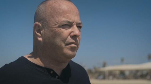 שמפניה - אבישי רביב מדבר