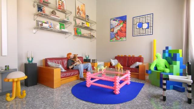 Maximalist mini loft, Paris