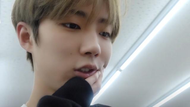 [8T:V] Buy everything in the convenience store with MingMing | Minho VLOG
