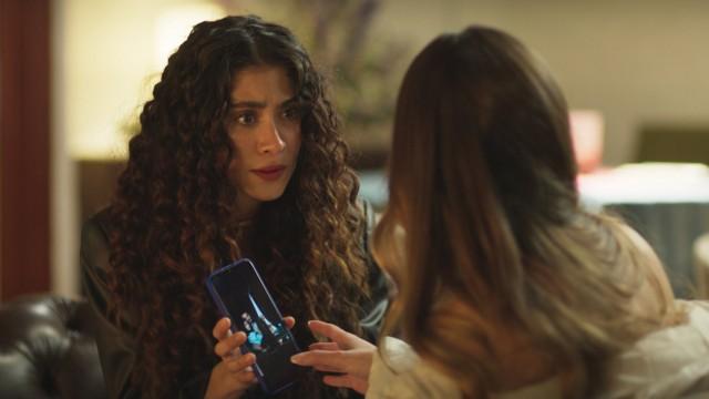 Romina descubre un enorme secreto de Laura mientras que Sergio y Calidoso besa a Alez