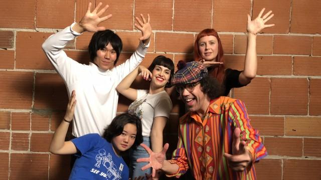 Nardwuar vs. Superorganism