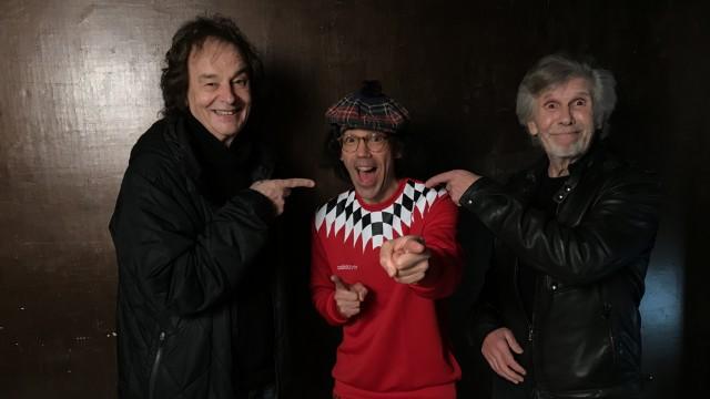 Nardwuar vs. The Zombies