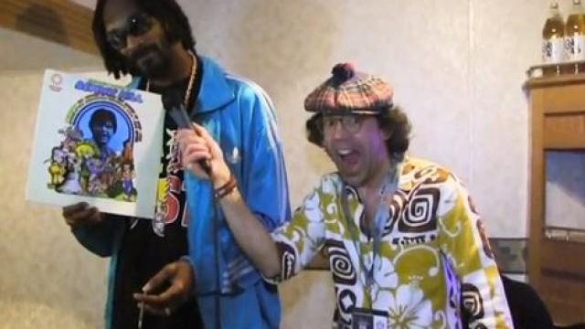 Nardwuar vs. Snoop Lion (2013)