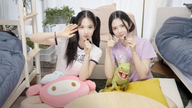 ASMR but it's actually a Mukbang | SIGNAL 230714