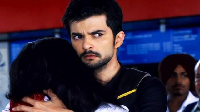 Aditya Rescues Priya