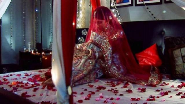 Vidya Waits for Gaurav