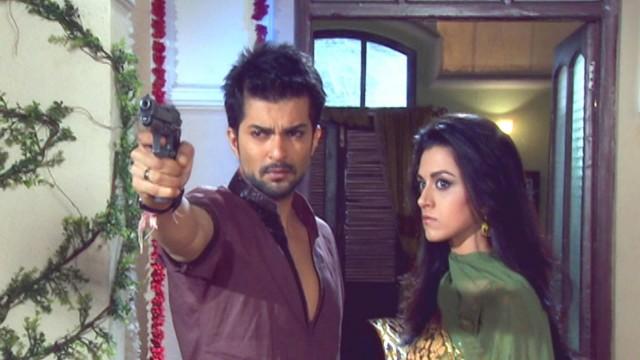 Aditya Shoots at Brahmanand!